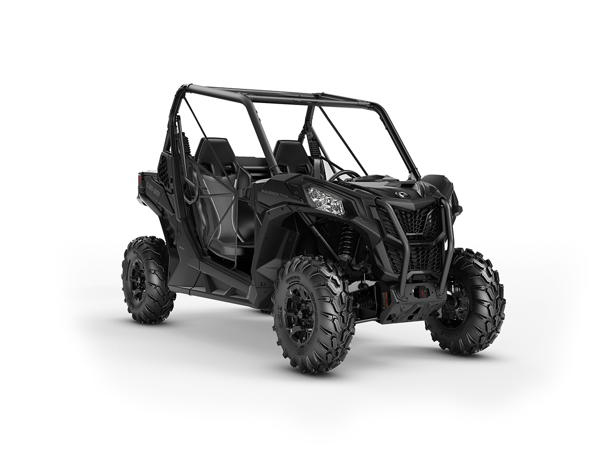 ORV SSV MY25 Maverick Trail DPS 700 Triple Black 0007HSB00 34FR NA